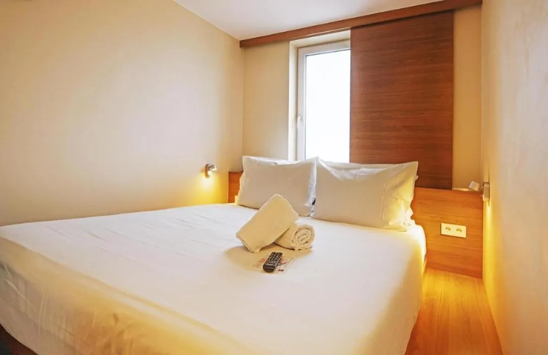 Hotel Duesseldorfer Hof-1